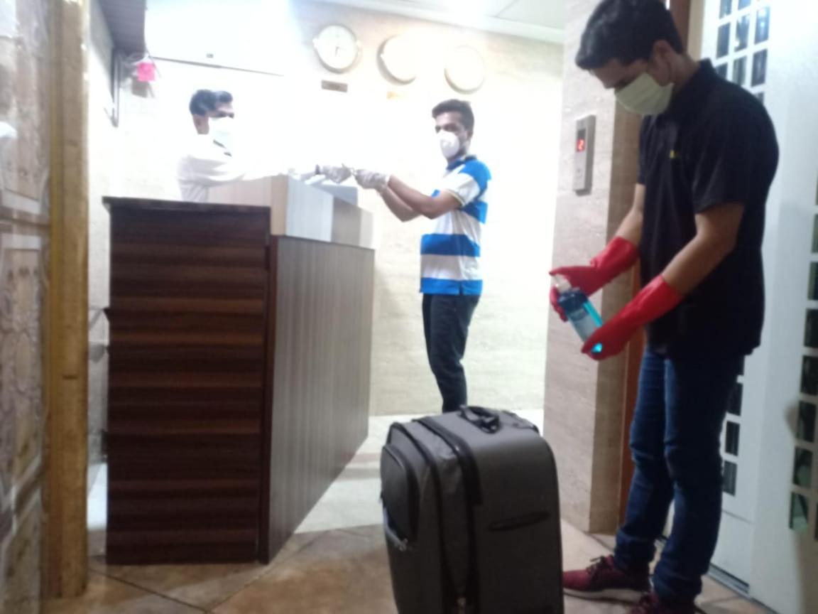 โฮเทล อัลฟา อินเตอร์แนชันแนล Hotel มุมไบ ภายนอก รูปภาพ