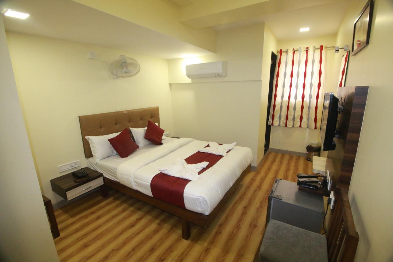 โฮเทล อัลฟา อินเตอร์แนชันแนล Hotel มุมไบ ภายนอก รูปภาพ