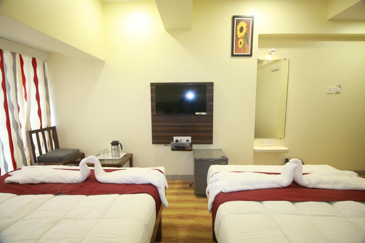 โฮเทล อัลฟา อินเตอร์แนชันแนล Hotel มุมไบ ภายนอก รูปภาพ
