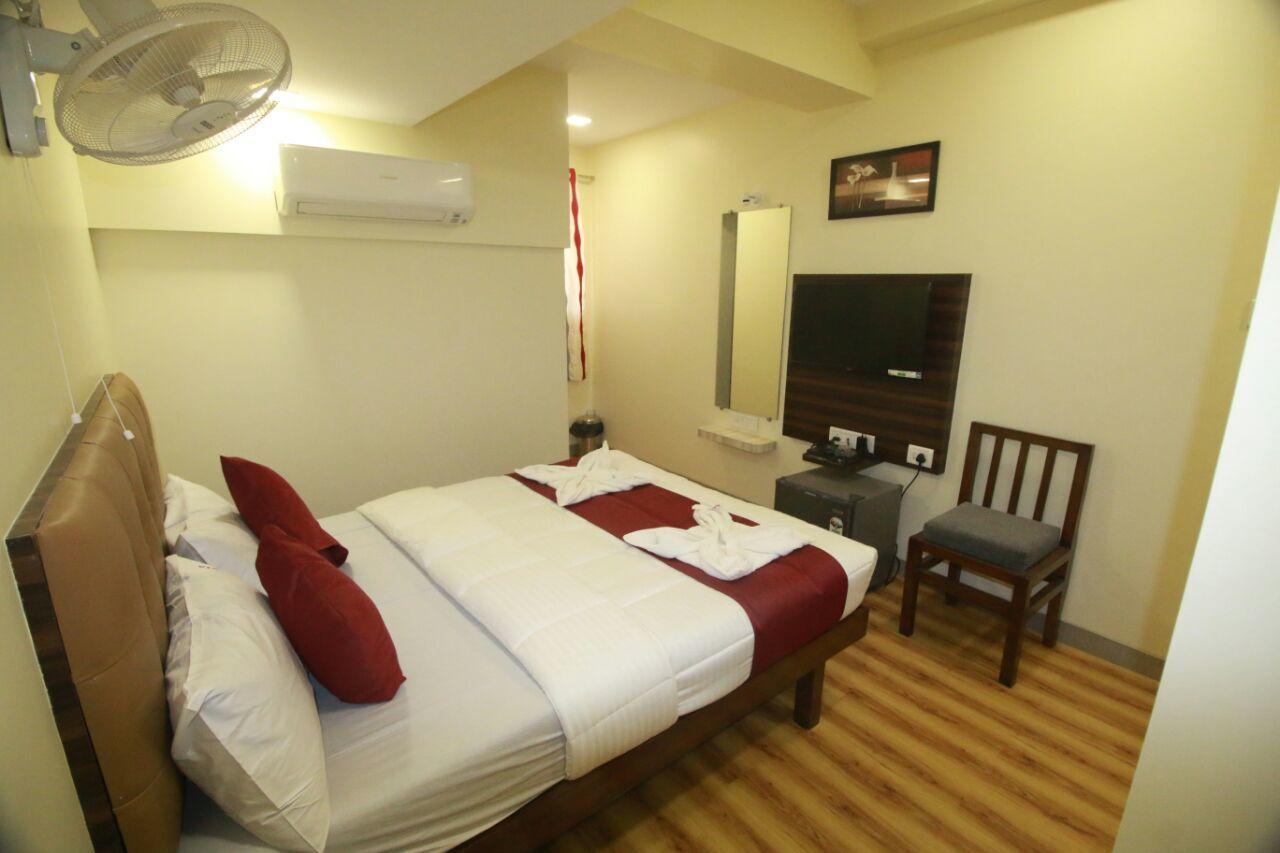 โฮเทล อัลฟา อินเตอร์แนชันแนล Hotel มุมไบ ภายนอก รูปภาพ