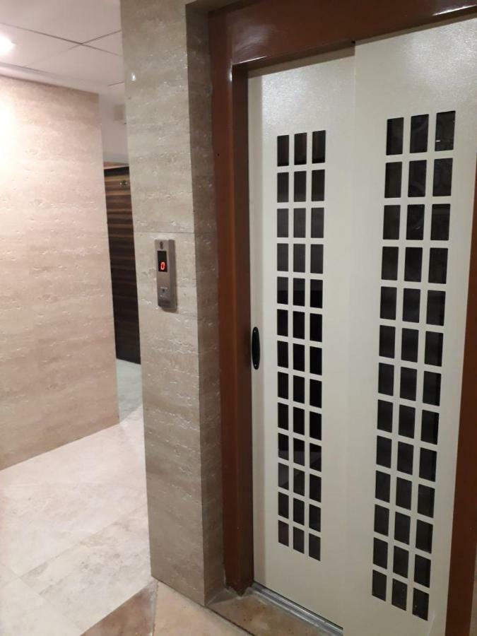 โฮเทล อัลฟา อินเตอร์แนชันแนล Hotel มุมไบ ภายนอก รูปภาพ